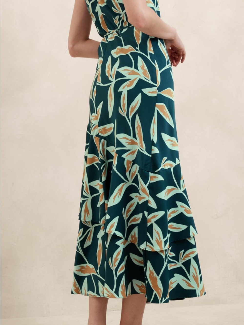 Banana Republic Sleeveless Teal Floral Midi Dress with Tie Waist Size Medium